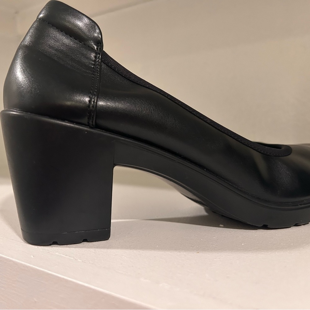 Dream Pairs- Edena Chunky Low Block Heel Pumps